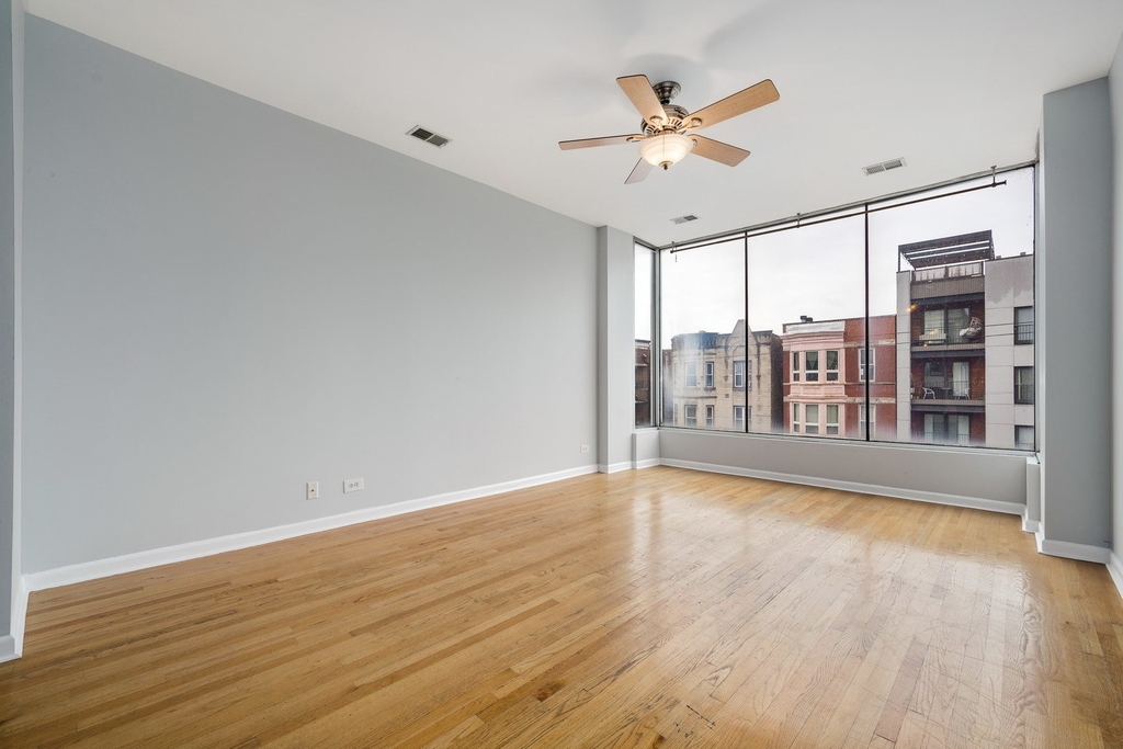 2620 W North Avenue - Photo 3