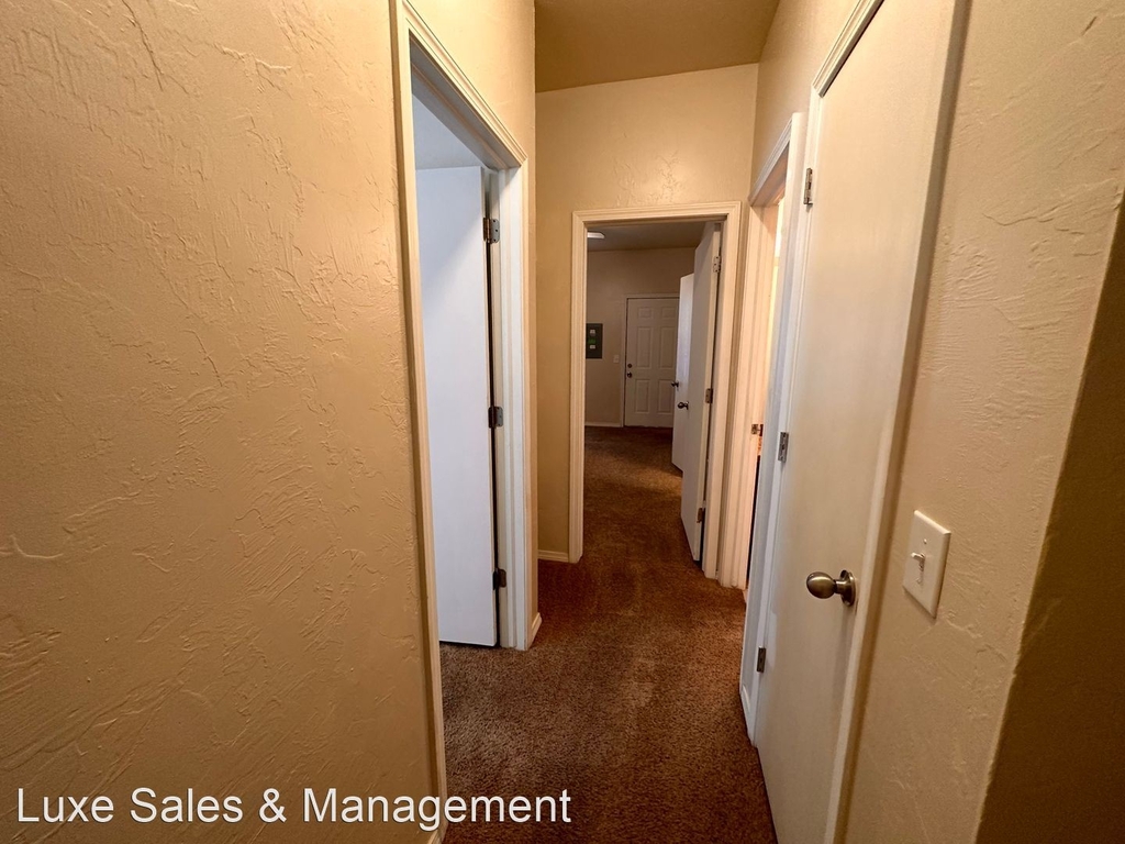 1735 Riviera Lane - Photo 10