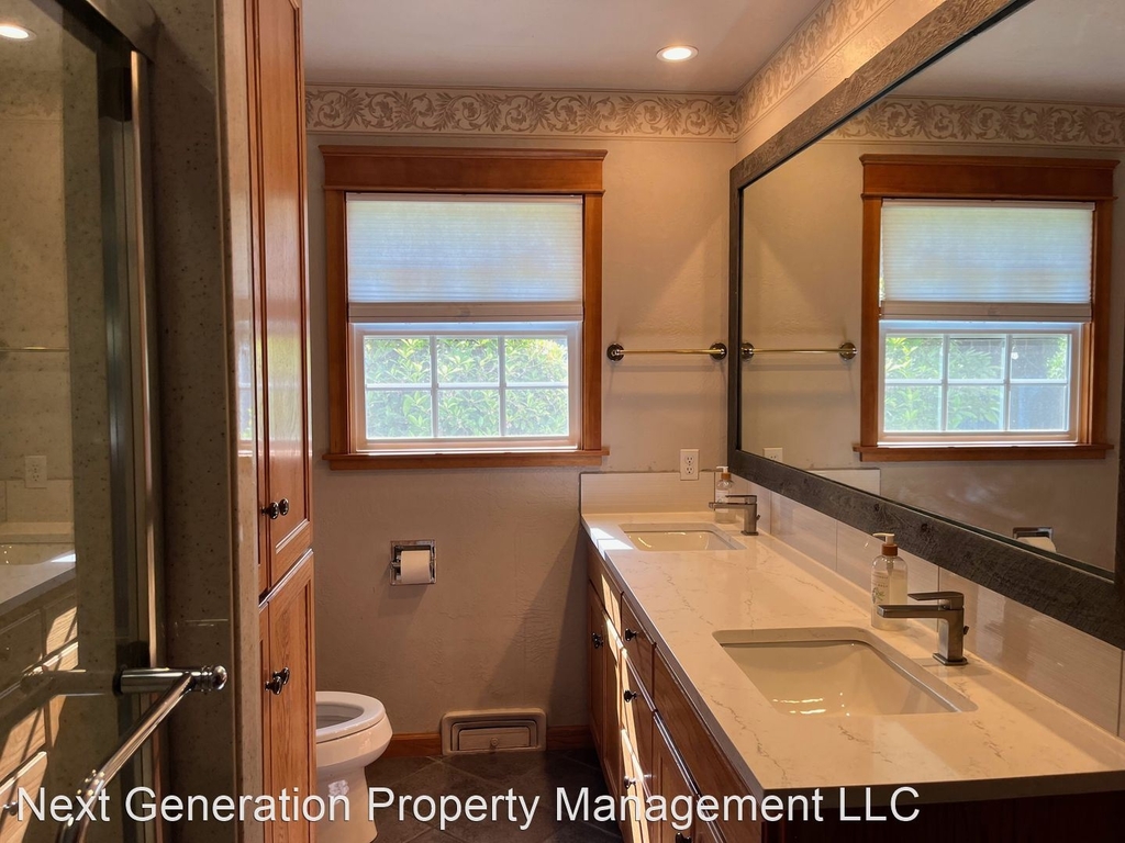 450 Walnut Ln. - Photo 15