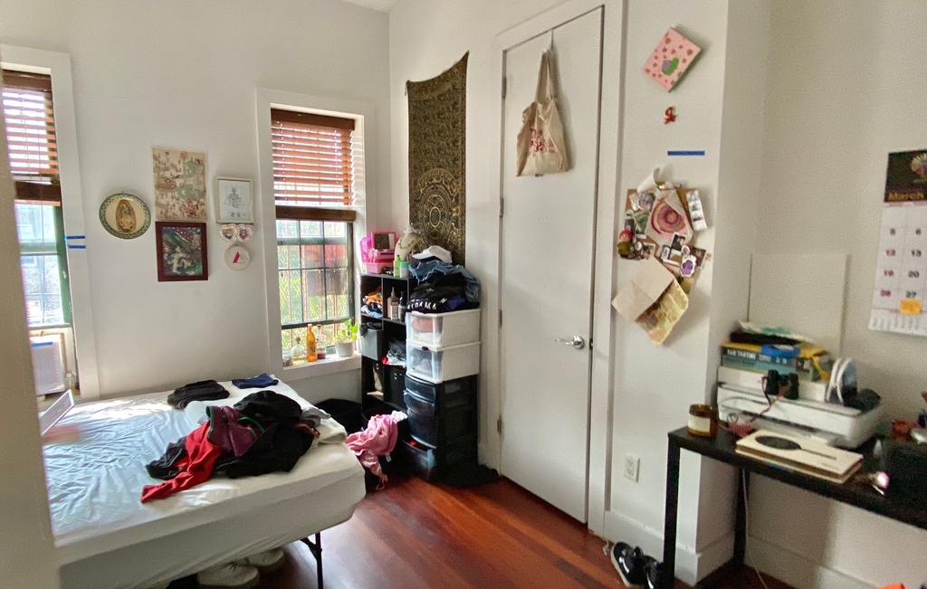 757 Hart Street - Photo 6