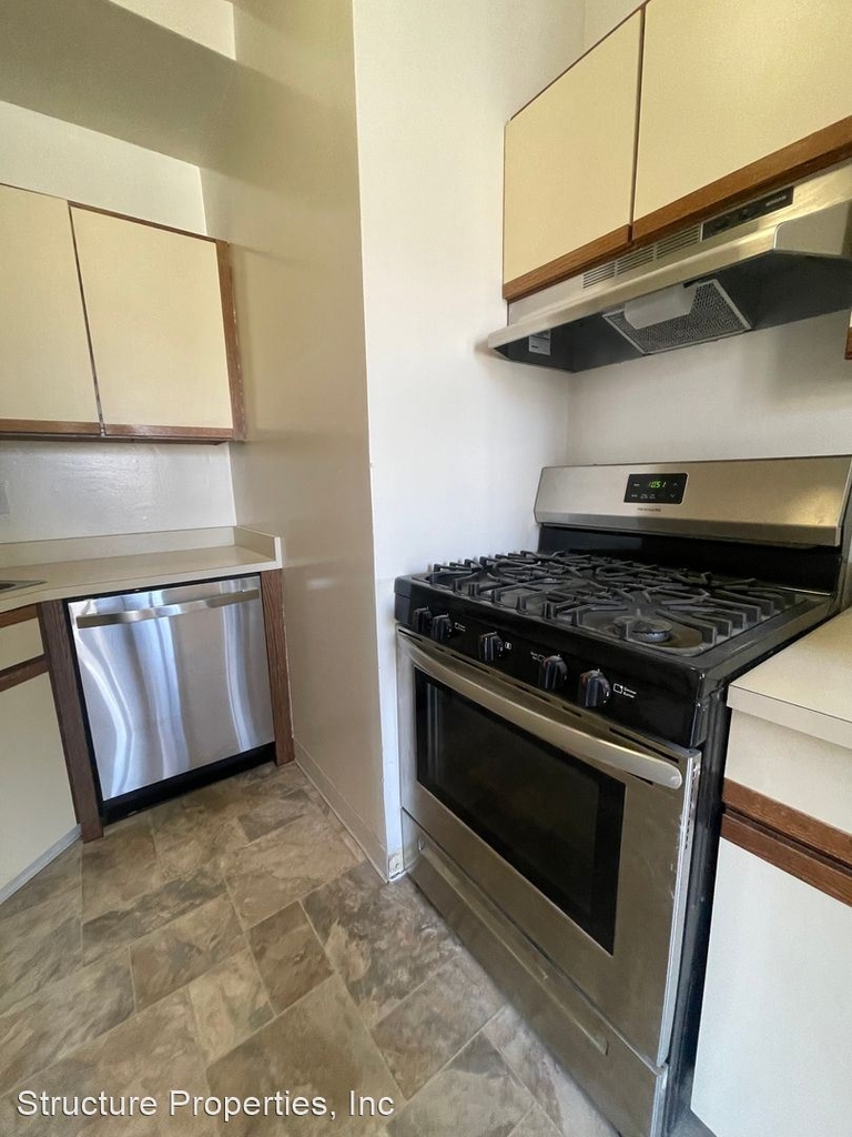 1850 Sacramento Street - Photo 11