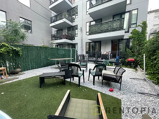 854 Metropolitan Avenue - Photo 1
