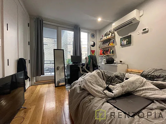 854 Metropolitan Avenue - Photo 10