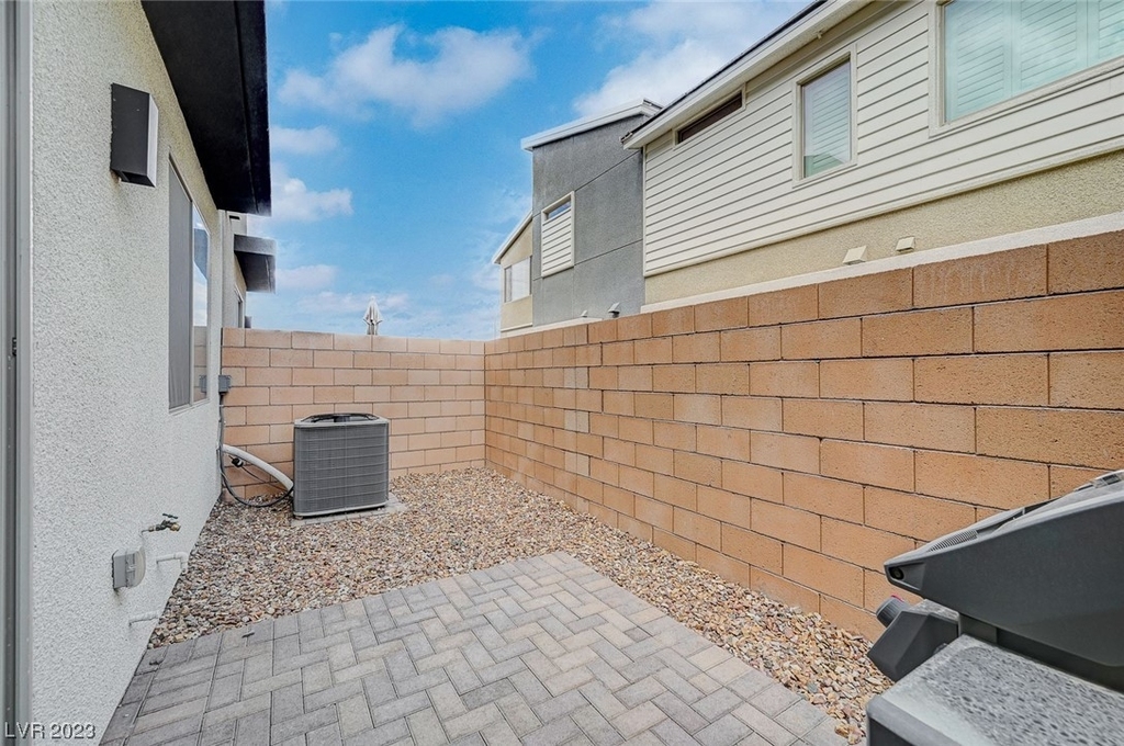 9276 Desert Pearl Avenue - Photo 31