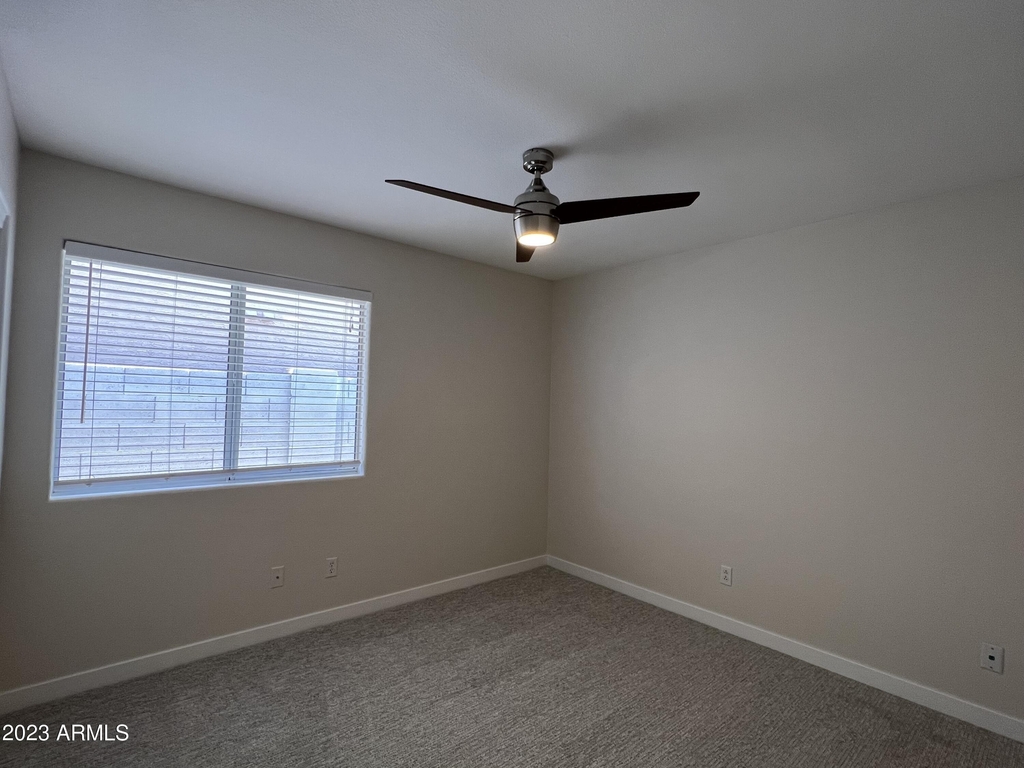 4050 E Coolbrook Avenue - Photo 16