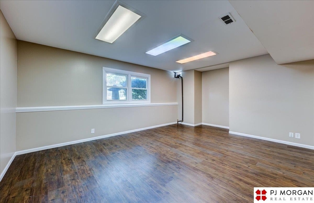 14943 Seward Plaza - Photo 16