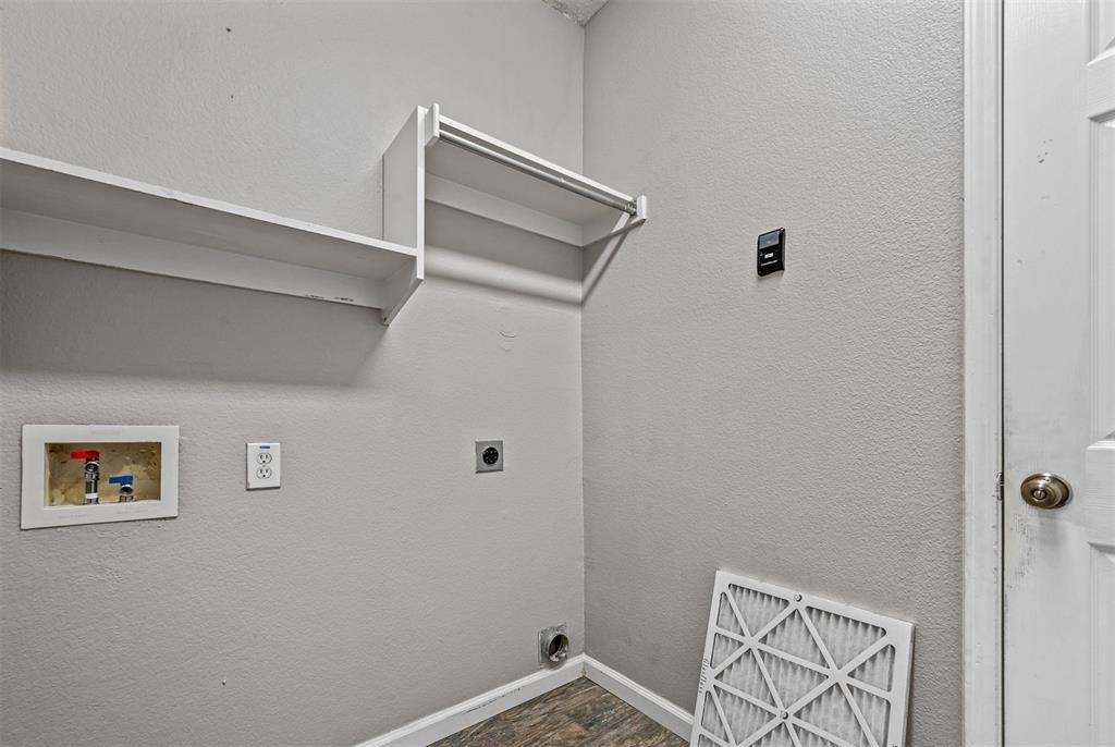 7916 Rushmore Court - Photo 12