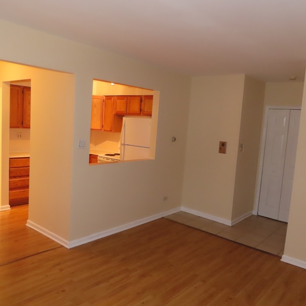 7610 W Grand Avenue - Photo 2