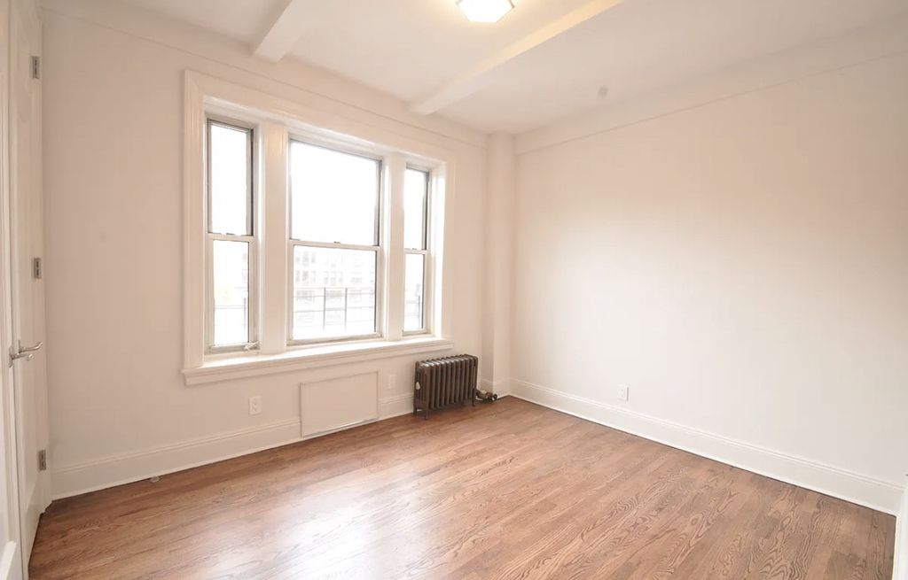 157 East 81st Street - Photo 4