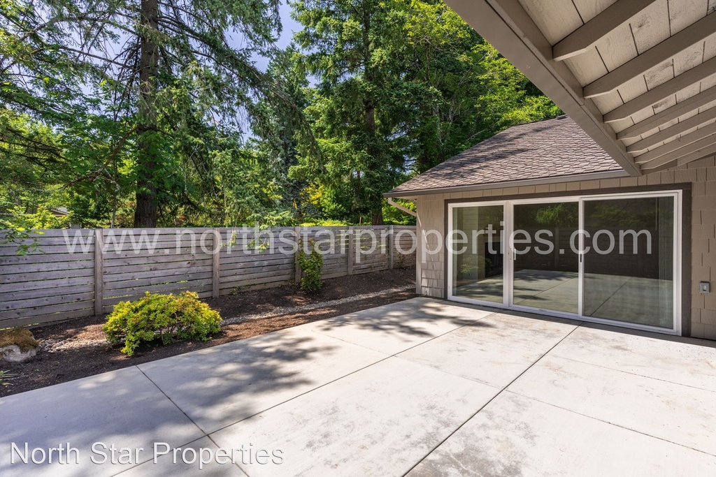 226 Greenridge Drive - Photo 27