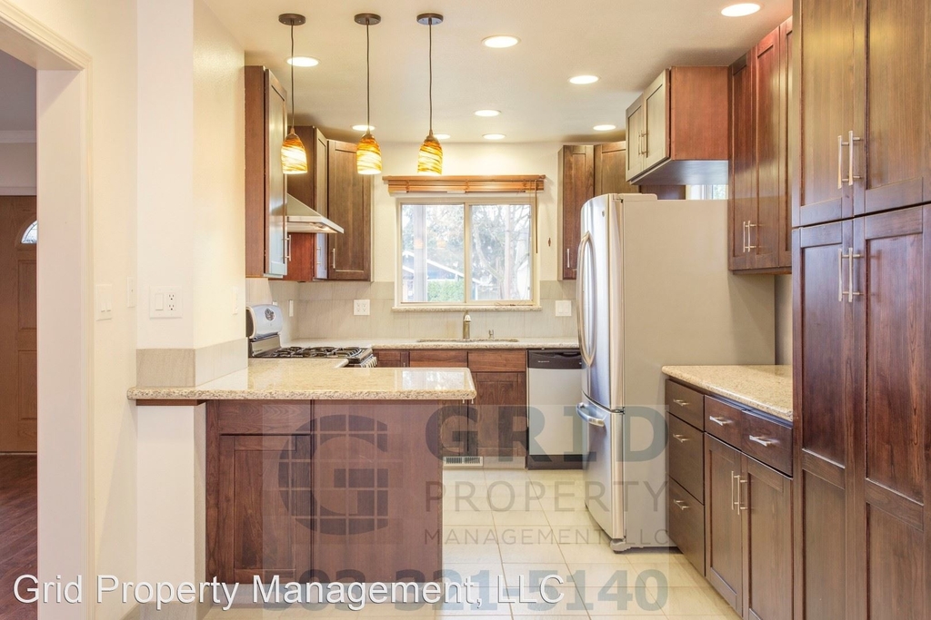 5029 Ne 25th Ave - Photo 3