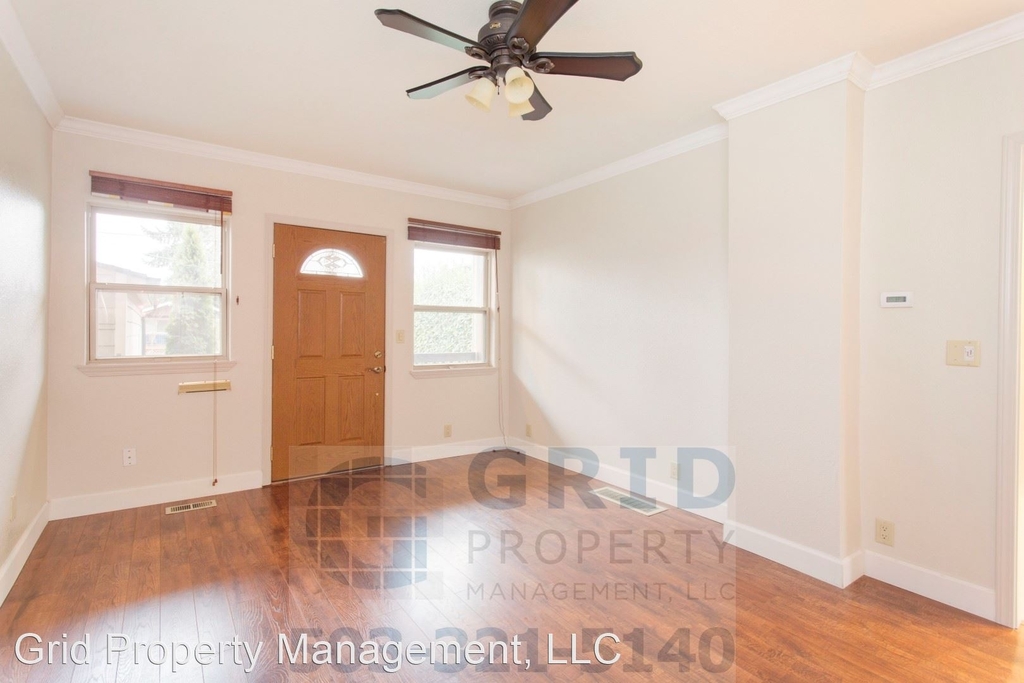 5029 Ne 25th Ave - Photo 1