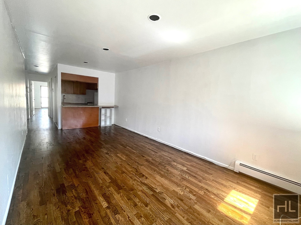 113-15 76 Road - Photo 3