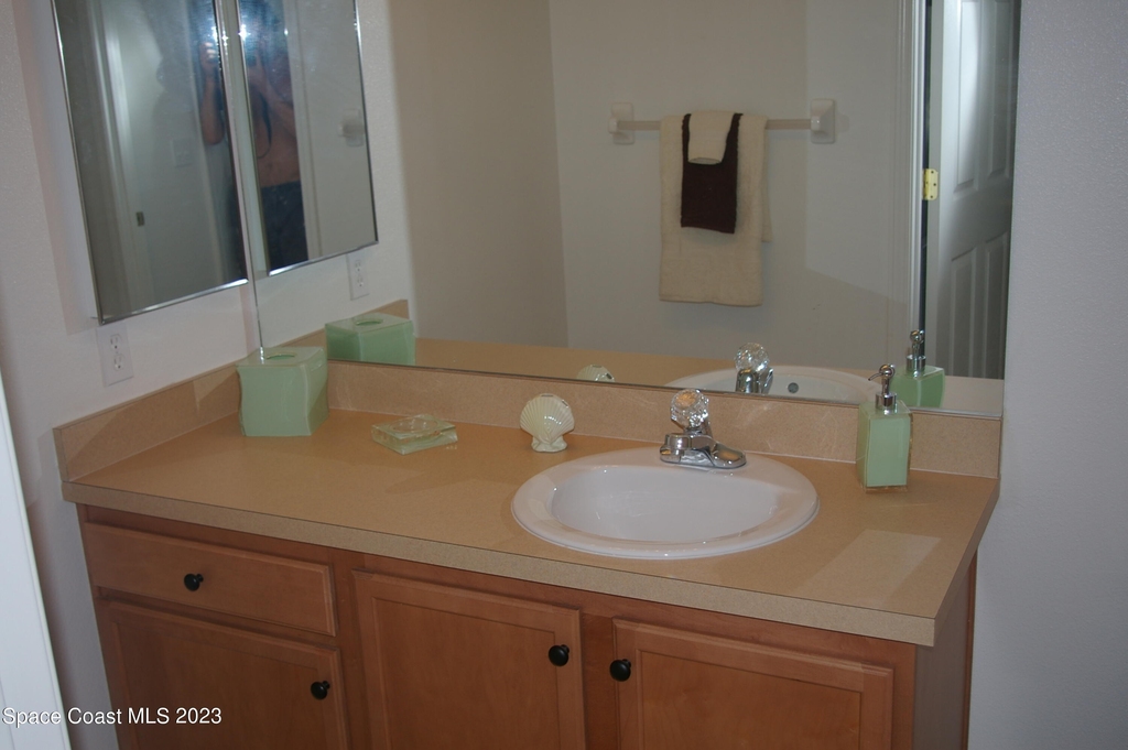 6410 Hollydale Place - Photo 1