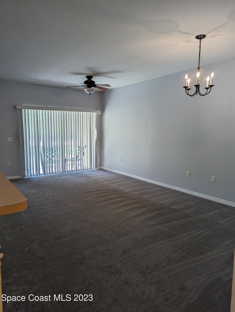 6410 Hollydale Place - Photo 11