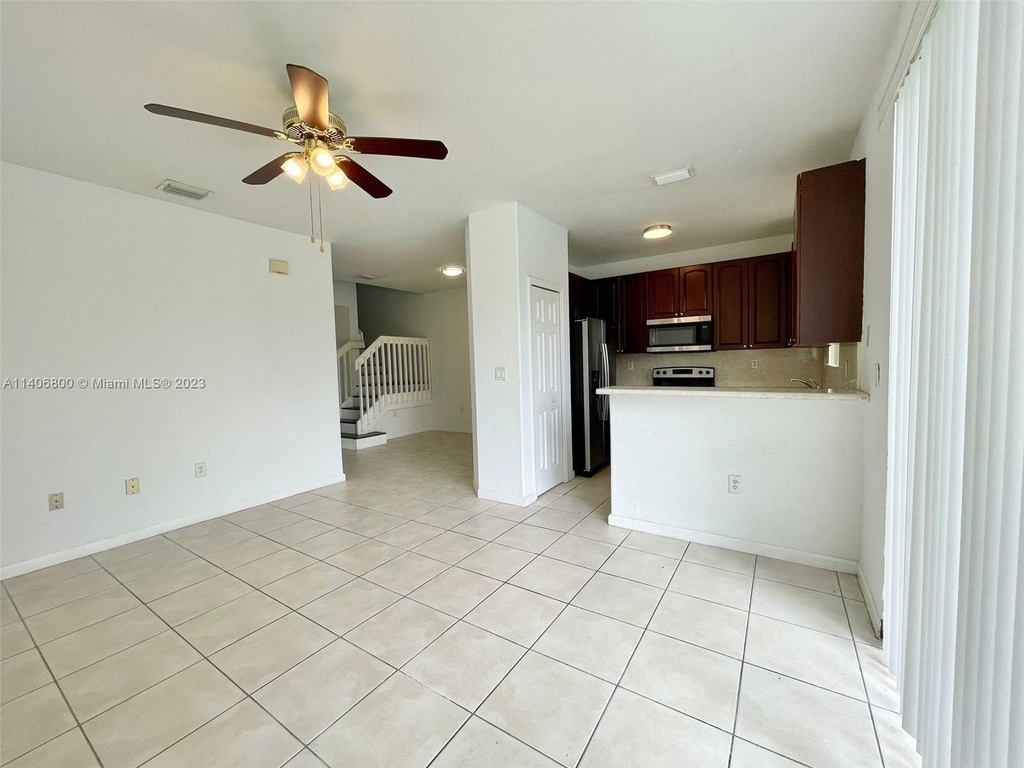 2744 Se 15th Pl - Photo 2