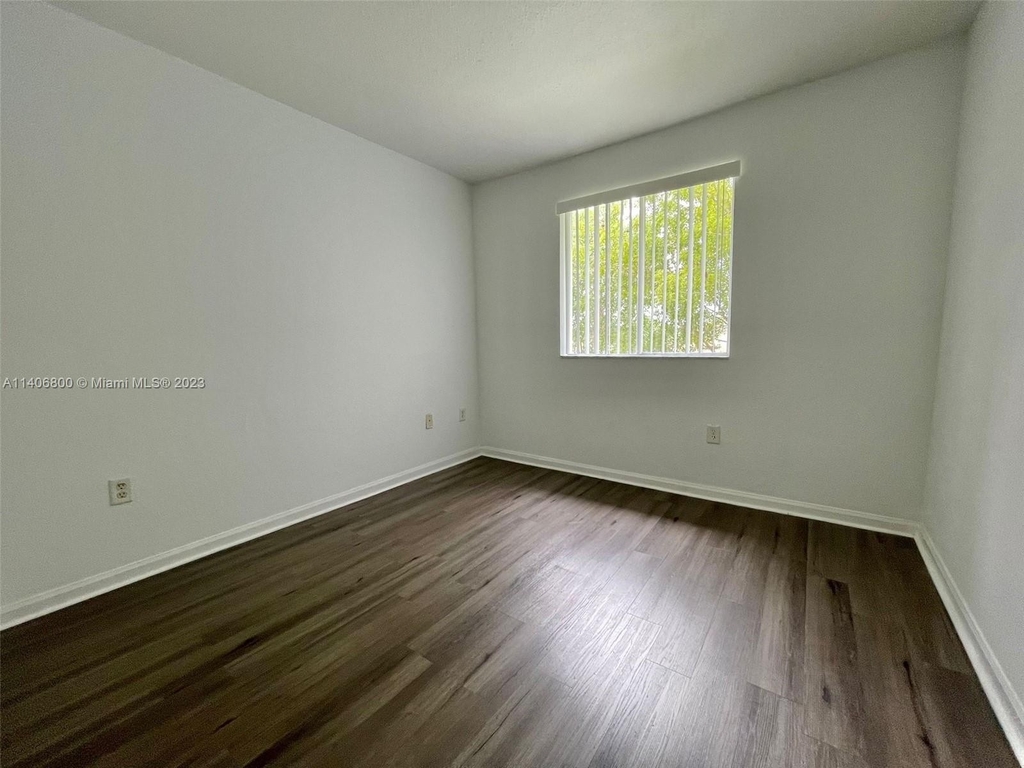 2744 Se 15th Pl - Photo 11