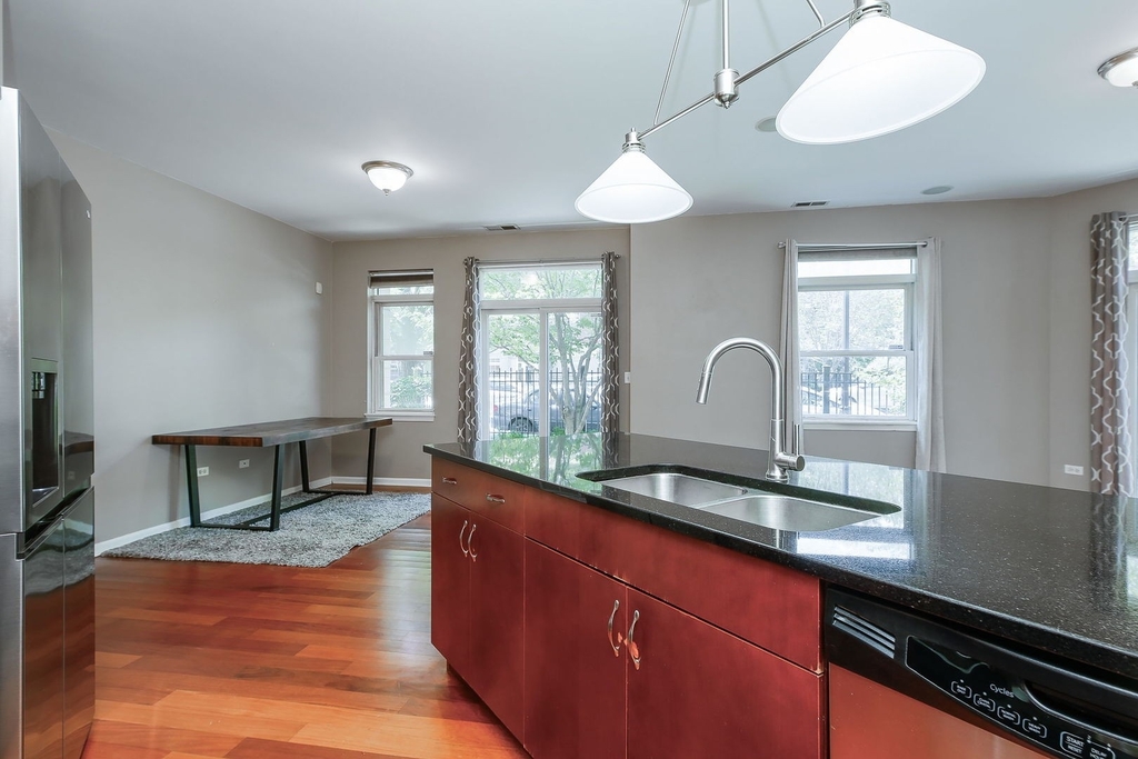 1407 S Halsted Street - Photo 6