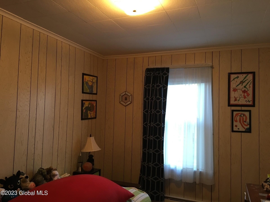 412 Whiteview Road - Photo 10