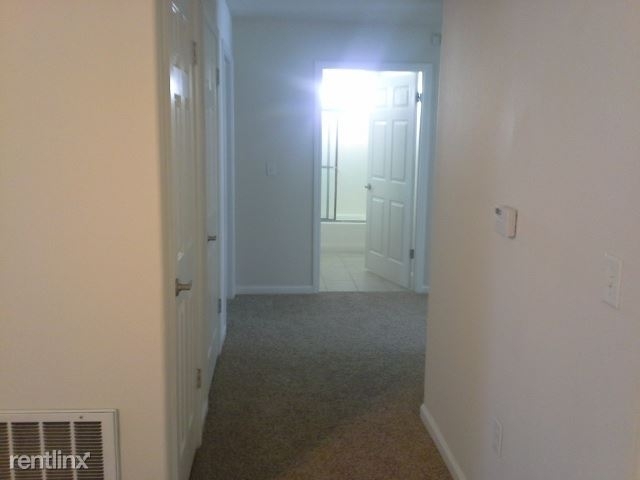 4924 W Herndon Ave - Photo 5