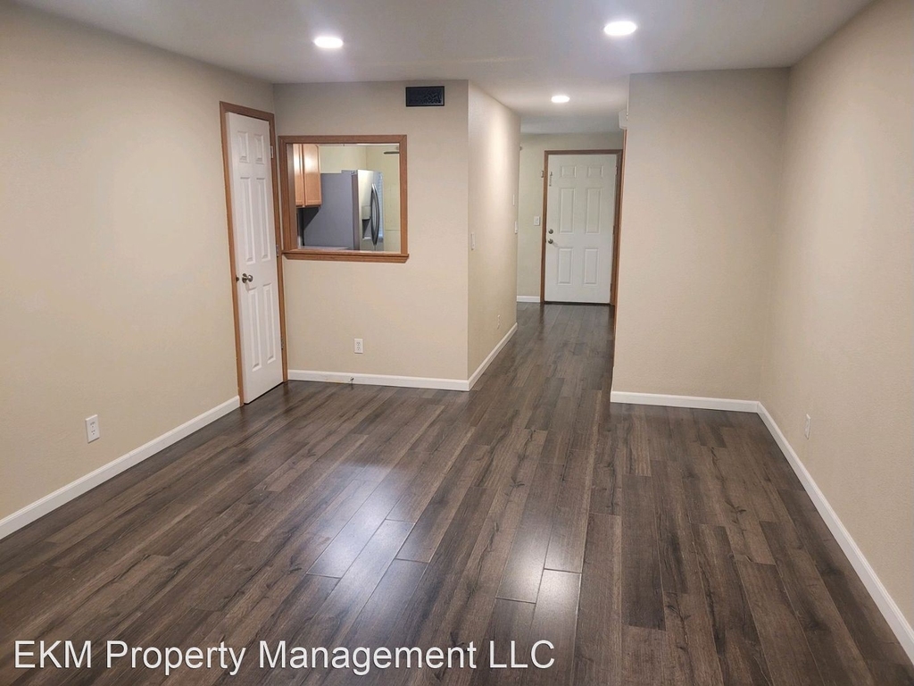 675 32nd Street Unit 1 - Photo 11