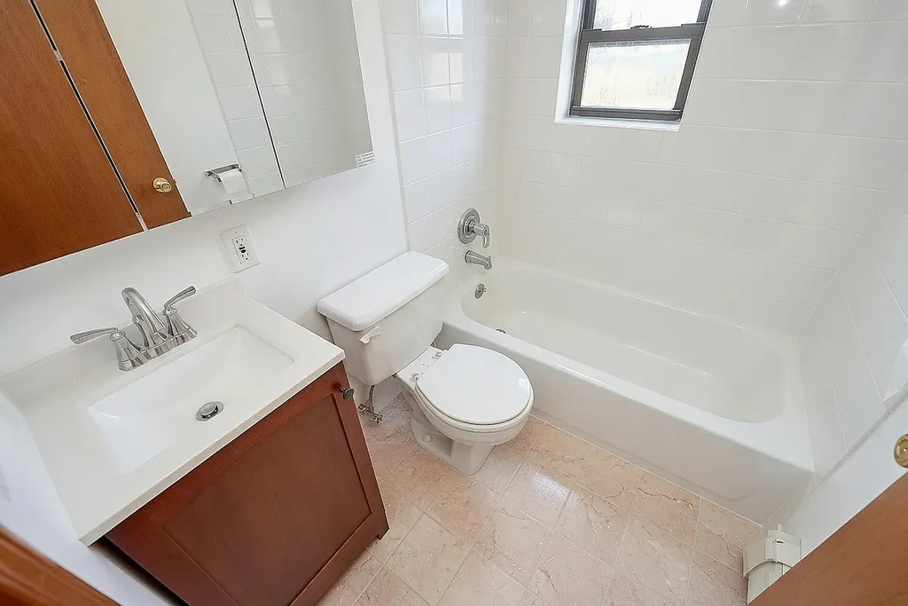29 7th Avenue South - Photo 5