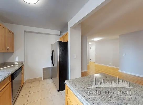 301 East 47th Street - Photo 2