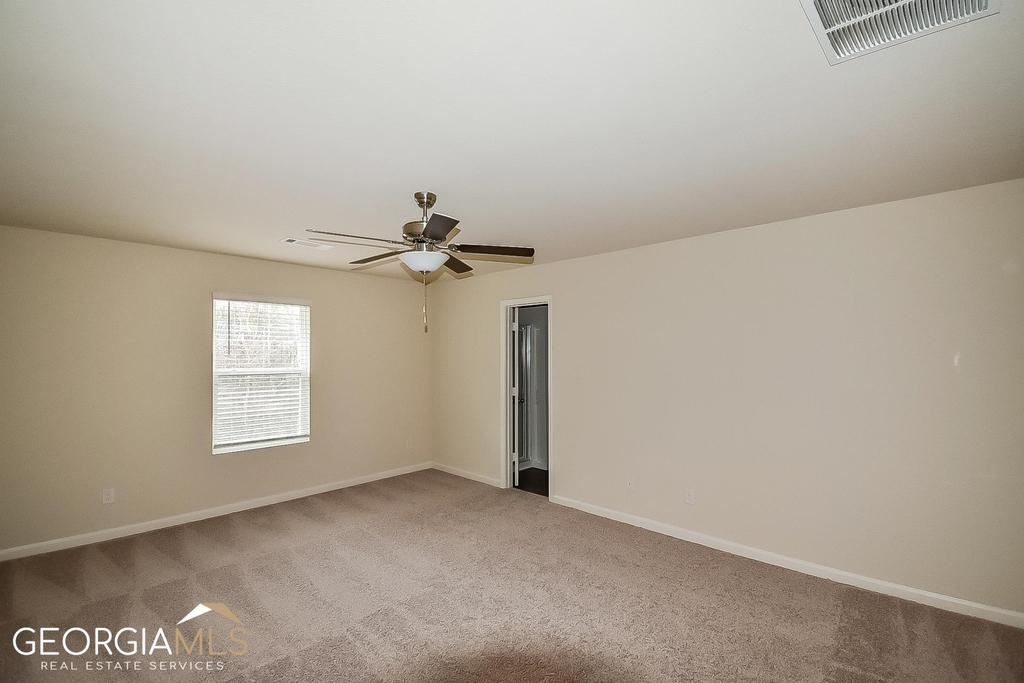 218 Augusta Woods Drive - Photo 3