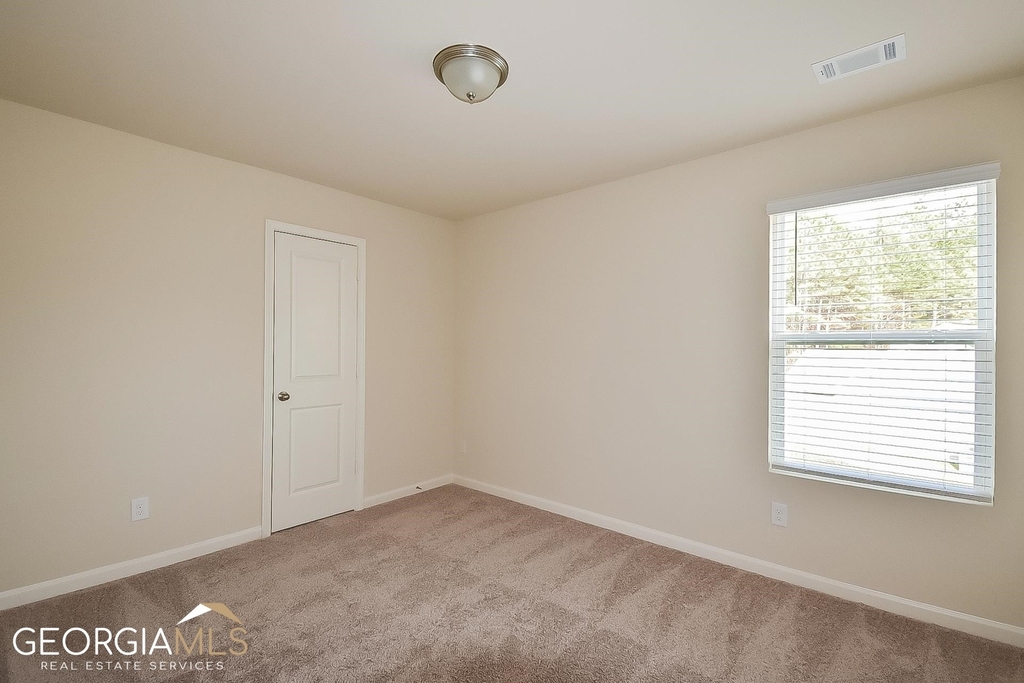 218 Augusta Woods Drive - Photo 9