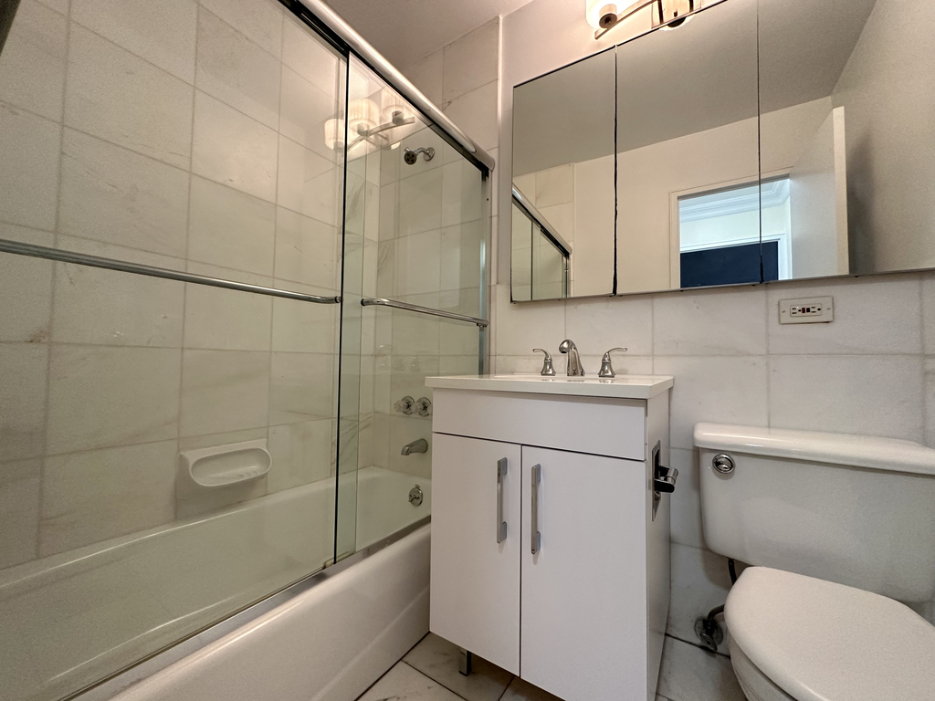 8th Avenue - Photo 10
