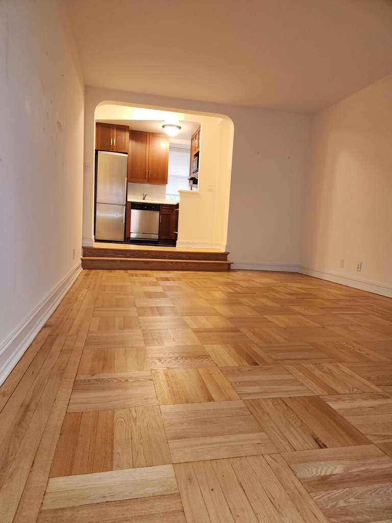 East 46th Street/ 2nd ave - Photo 4