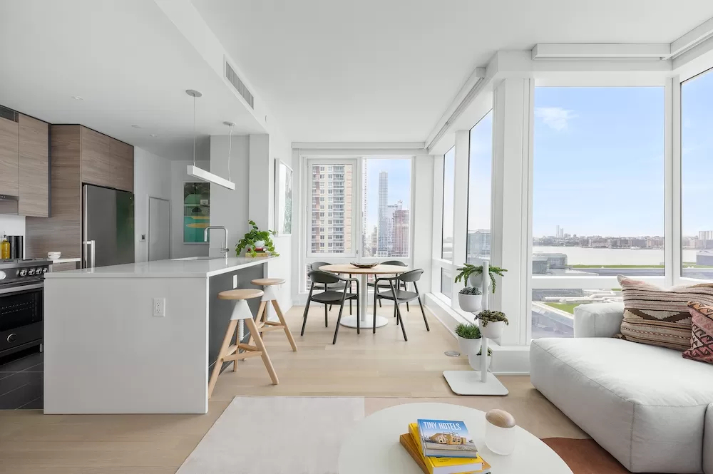 West 38th Street - Photo 1