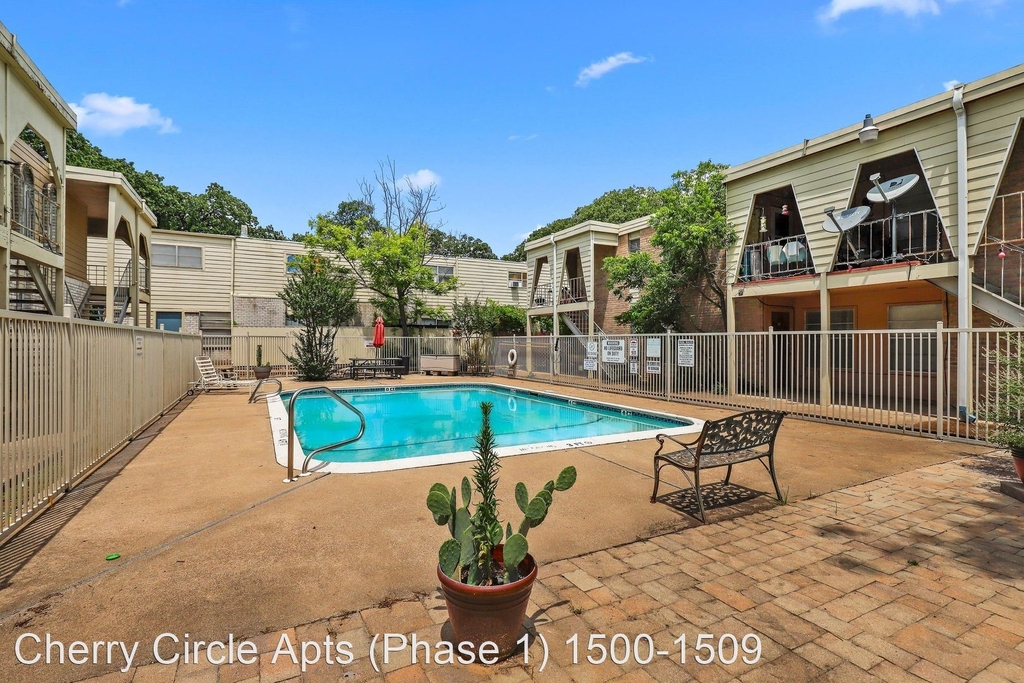 Cherry Circle Apts 2210 Landmark Court Ofc - Photo 15