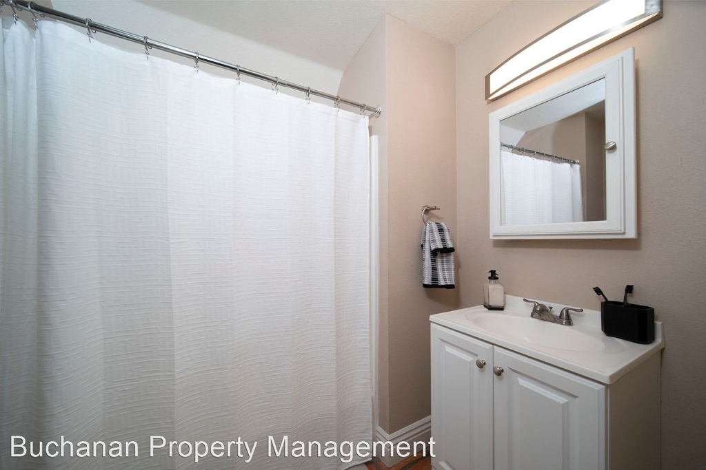 229 16th Street San Diego - Photo 8