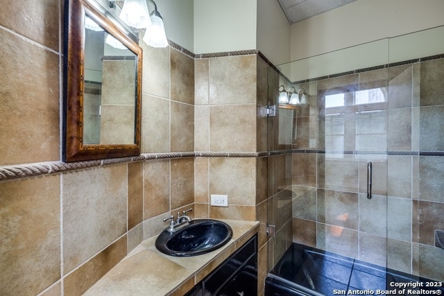 245 Losoya St - Photo 19
