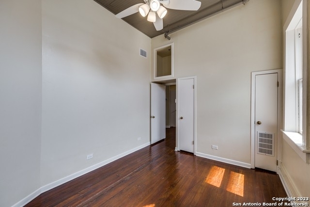245 Losoya St - Photo 8