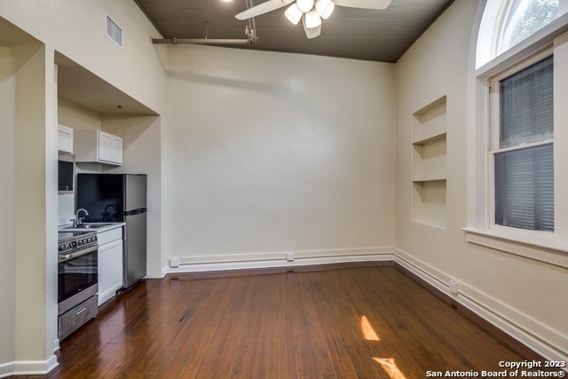 245 Losoya St - Photo 28
