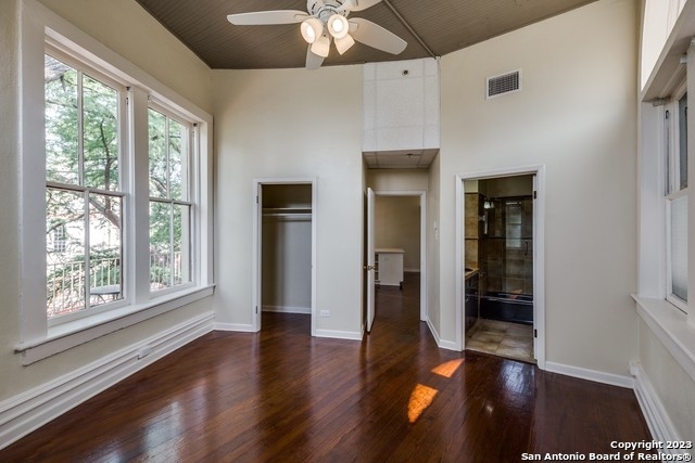 245 Losoya St - Photo 16