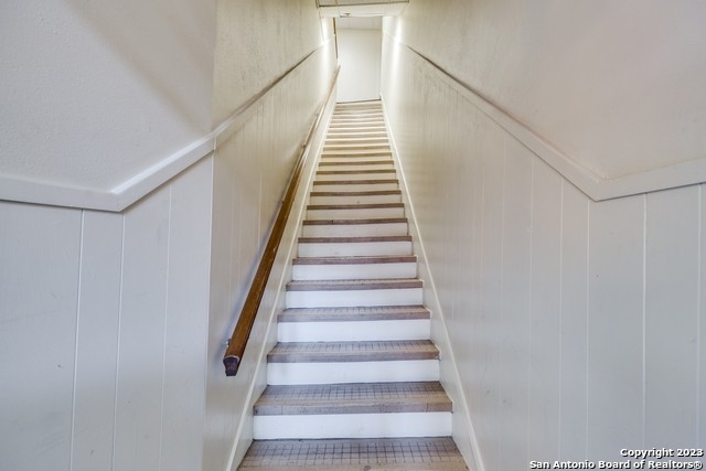 245 Losoya St - Photo 32