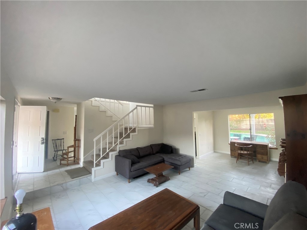 20102 Lemarsh Street - Photo 6