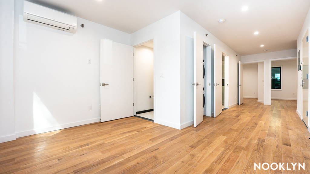 163 Roebling Street - Photo 0