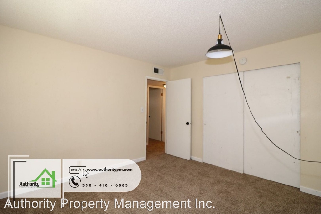 3300 Winding Way - Photo 12