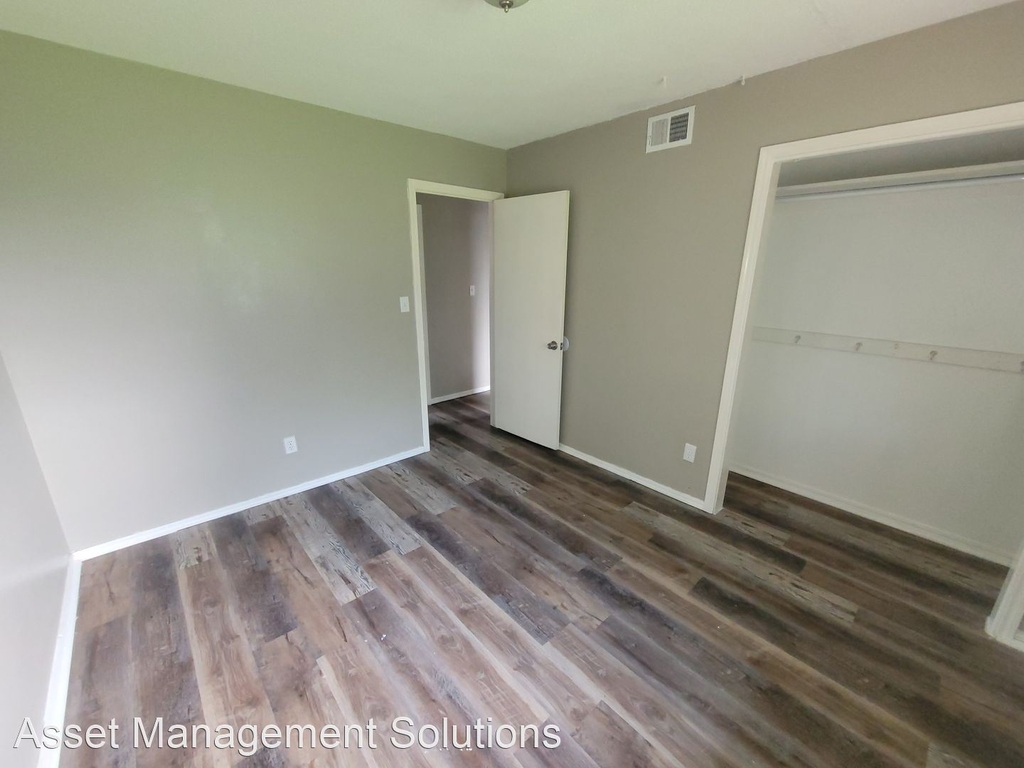 4904 Nw 29th St. - Photo 35