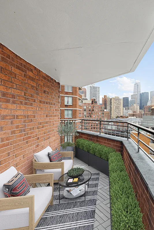 460 2nd Avenue - Photo 3