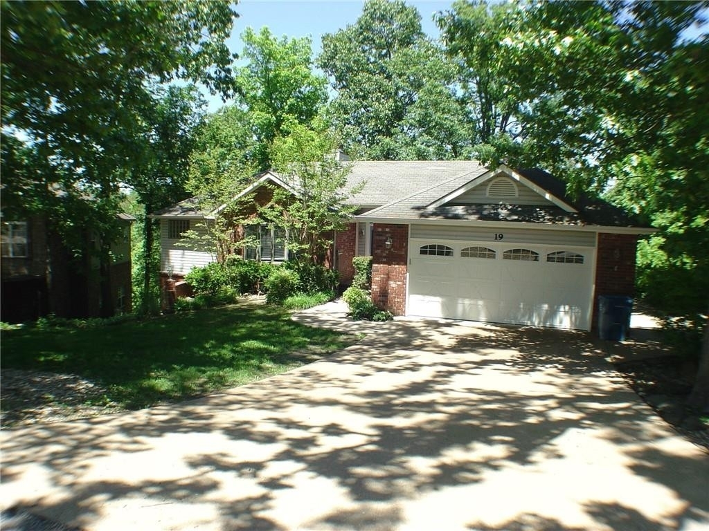 19 Neffwood  Ln - Photo 1