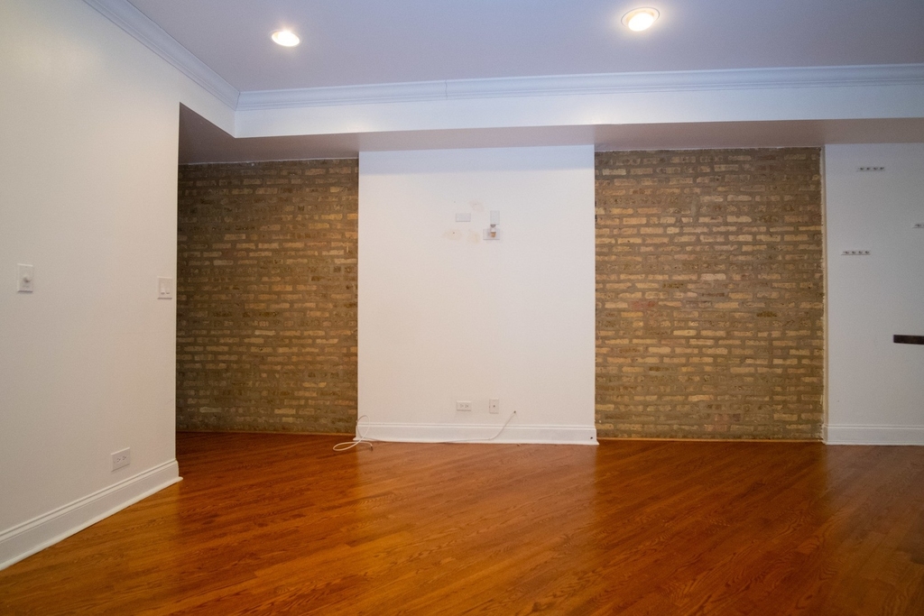 2319 W Rosemont Avenue - Photo 4