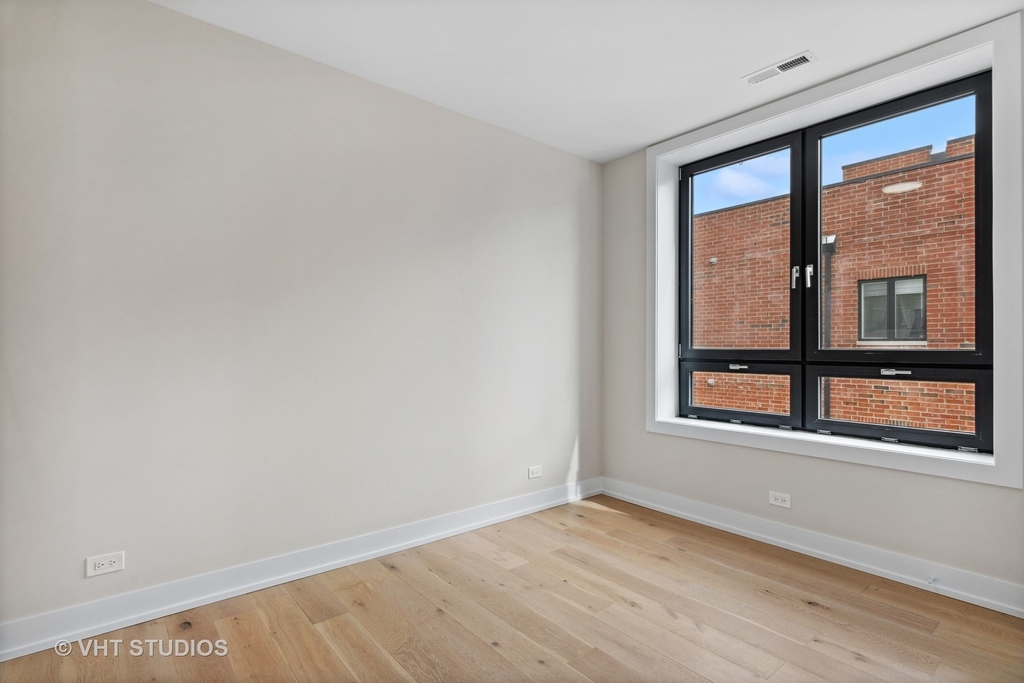 3332 W Irving Park Road - Photo 12