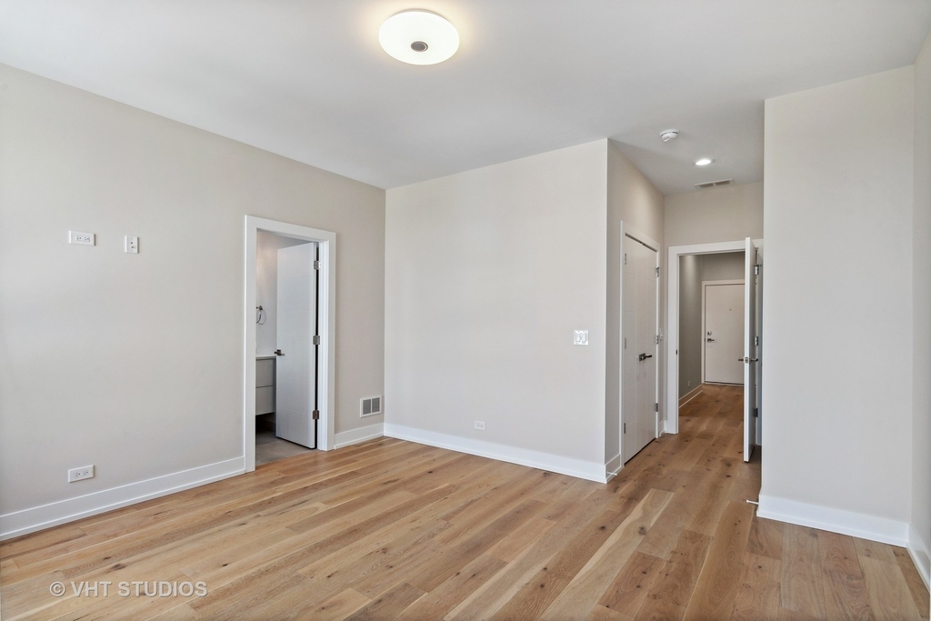 3332 W Irving Park Road - Photo 10