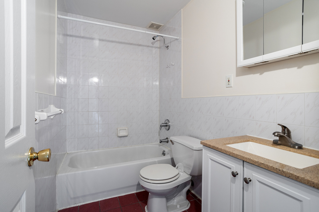 1484 St Marks Avenue - Photo 6