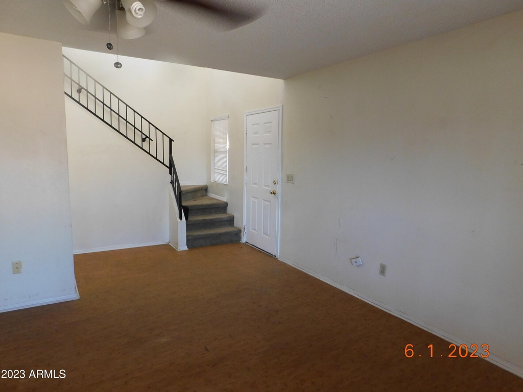 8119 W Desert Cove Avenue - Photo 1